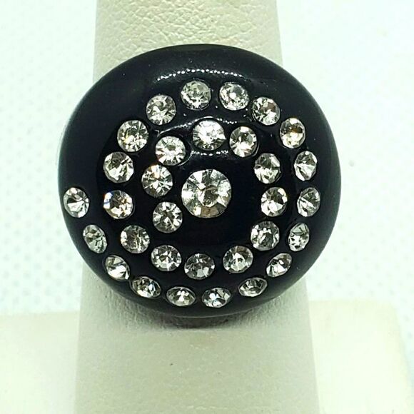 Black Rhinestone Swirl Ring - Picture 1 of 7
